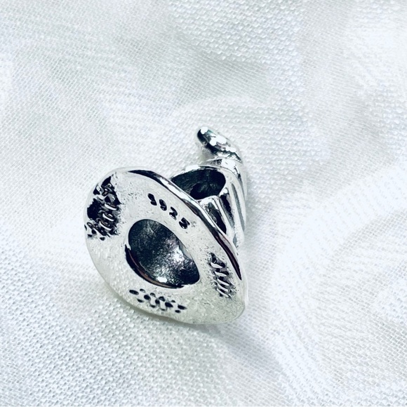 🧙♂️ NWOT Sorting Hat Charm – Harry Potter ✨ - Picture 11 of 12